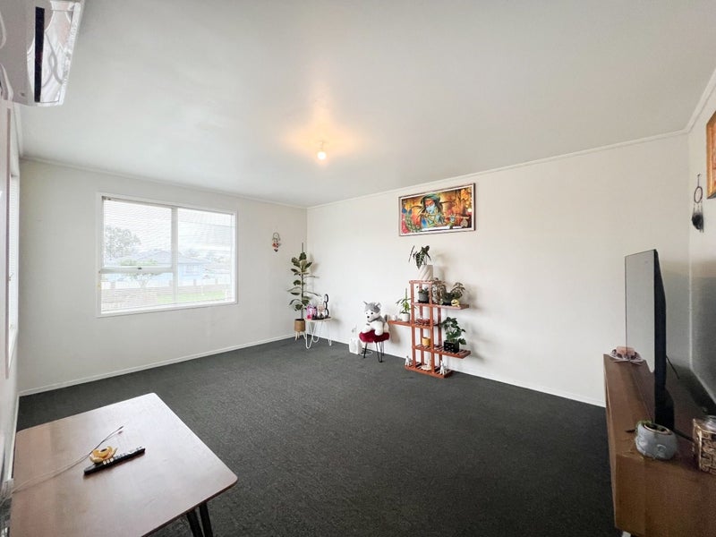 37 Israel Avenue, Clover Park, Auckland - Carousel 2