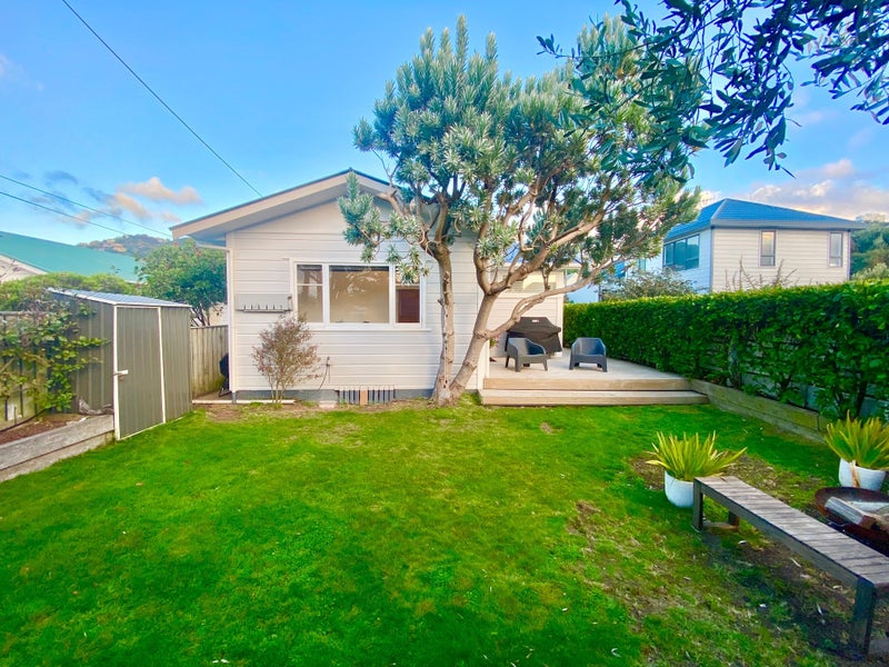59 Freyberg Street, Lyall Bay, Wellington - Carousel 1