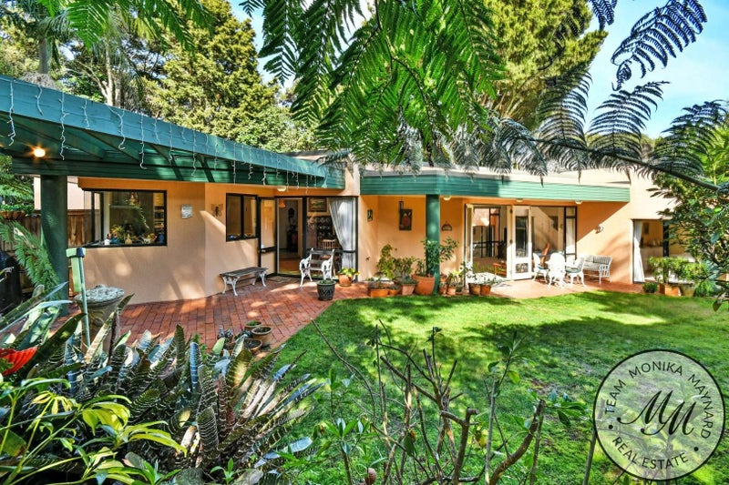 29 Nyssa Place, Totara Heights, Auckland - Carousel 1