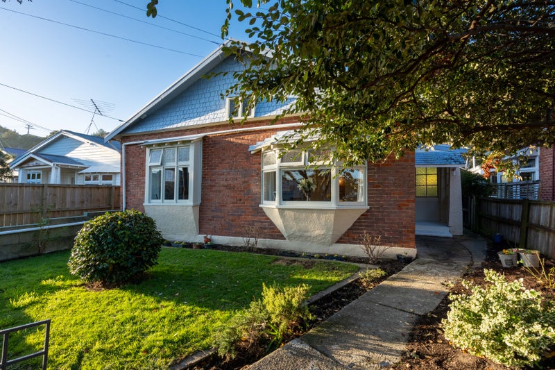 11 Rona Street, Saint Kilda, Dunedin - Carousel 1