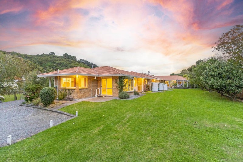 169 Raumati Road, Raumati Beach, Paraparaumu - Carousel 1