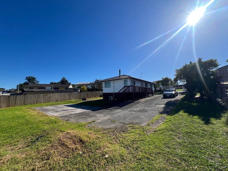 50 Ferndown Avenue, Papatoetoe, Auckland - Carousel 2
