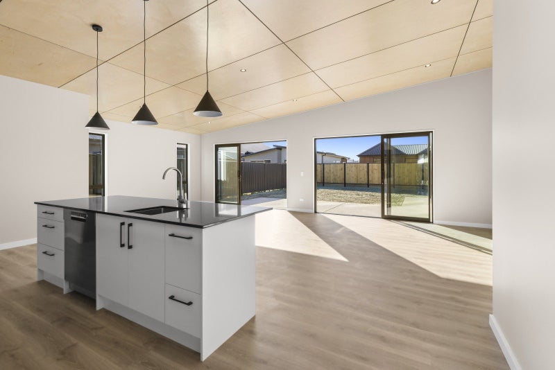 120 Burdon Loop, LAKE HAWEA - Carousel 2