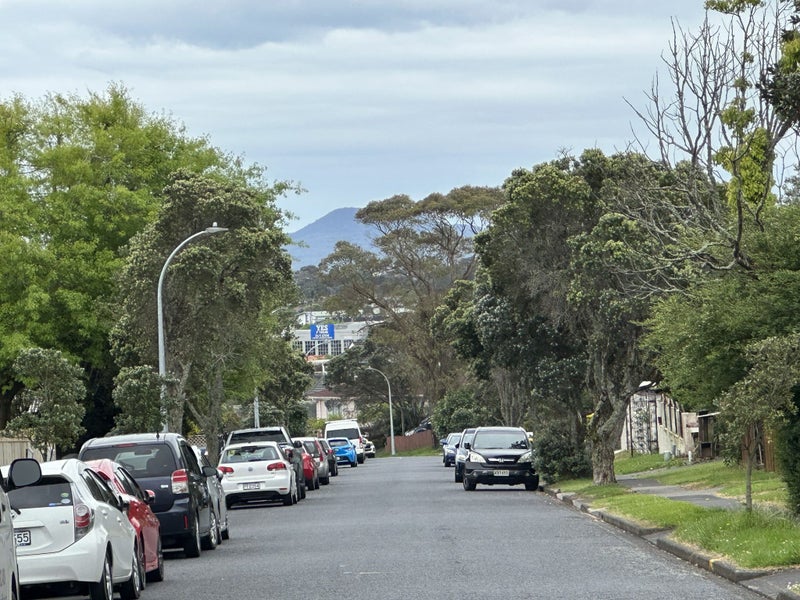 12 Lewisham Street, Highland Park, Auckland - Carousel 12