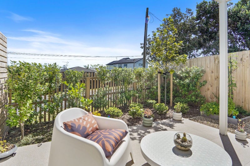 9/35 Garadice Road, Rothesay Bay, Auckland - Carousel 2