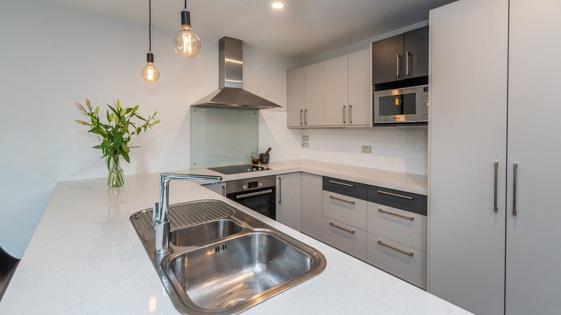 8 Date Crescent, Aidanfield, Christchurch - Carousel 2