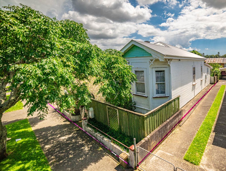 6 Halston Road, Mount Eden, Auckland - Carousel 1