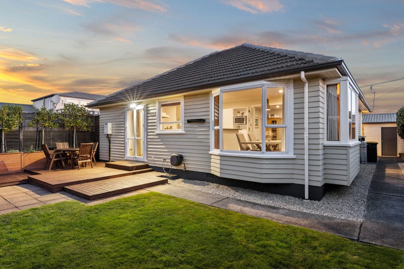 1/12 Bentley Street, Russley, Christchurch - Carousel 1