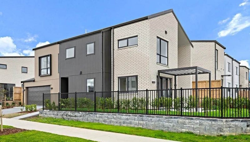 10 Otereti Street, Flat Bush, Auckland - Carousel 12