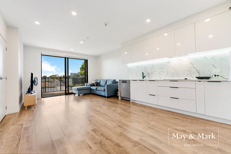 204/1A Kings Road, Mount Roskill, Auckland - Carousel 1