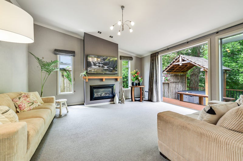 18A McNicol Street, Fairfield, Hamilton - Carousel 2