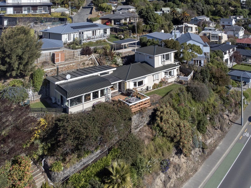 30 Main Road, Mount Pleasant, Christchurch - Carousel 2