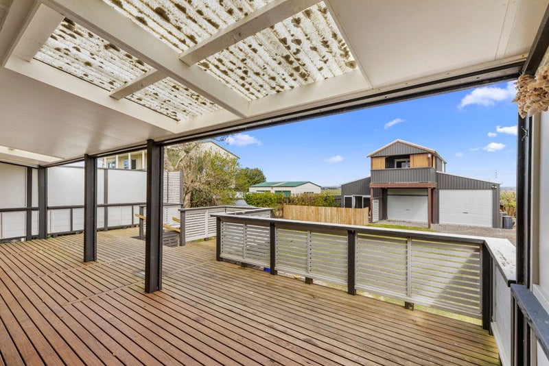 92 Pukehina Parade, Te Puke - Carousel 2