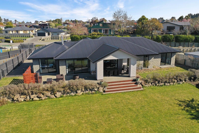 1 Grosvenor Grange, Gleniti, Timaru - Carousel 1