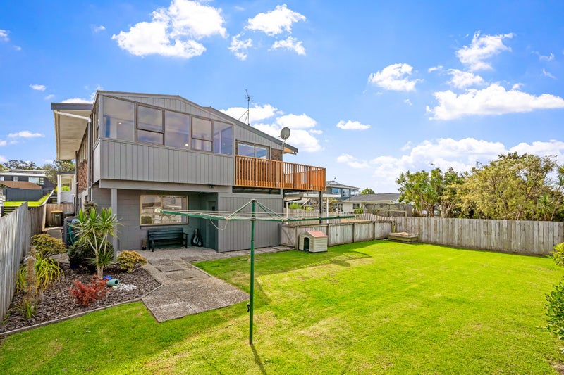 19B Albatross Road, Red Beach, Whangaparāoa - Carousel 1