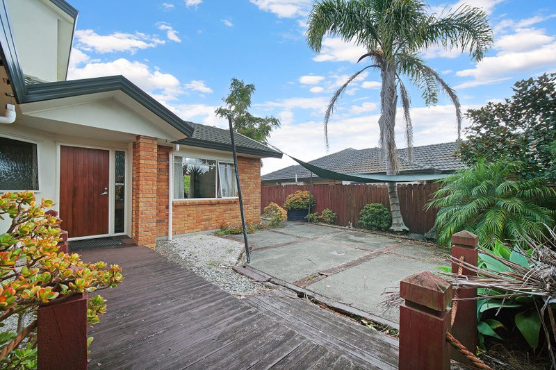 100 Westerham Drive, Dannemora, Auckland - Carousel 2