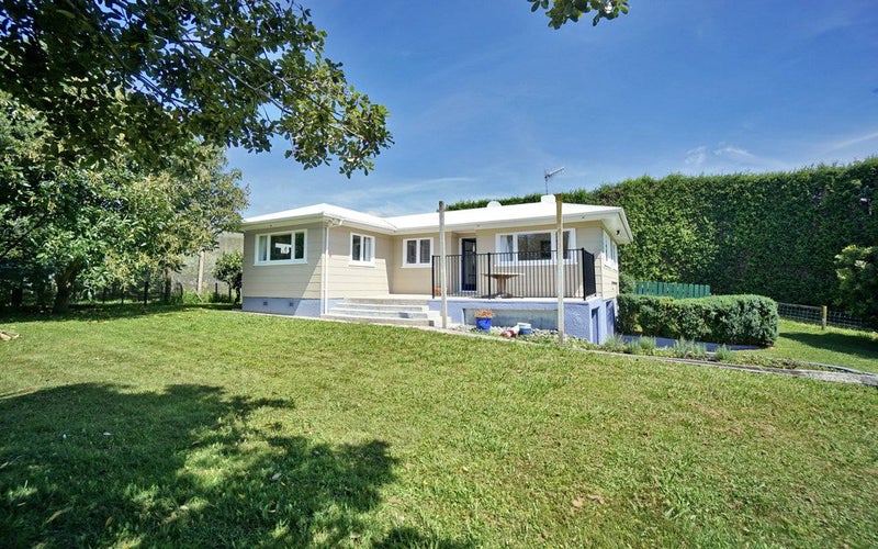 962 State Highway 2, Te Puke - Carousel 2