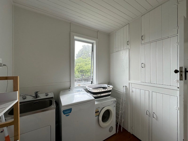 21 Oakley Avenue, Waterview, Auckland - Carousel 12