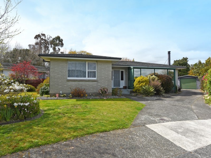 45 Burns Grove, Trentham, Upper Hutt - Carousel 1