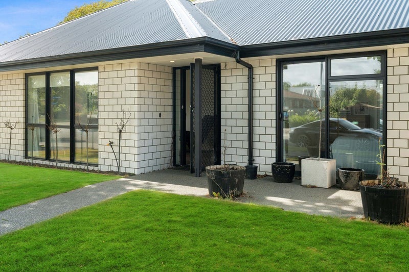1/4 Alvaston Drive, Halswell, Christchurch - Carousel 2