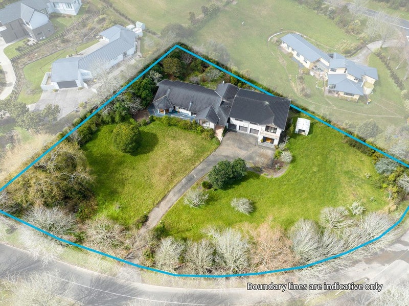 42 Chester Avenue, Greenhithe, Auckland - Carousel 1