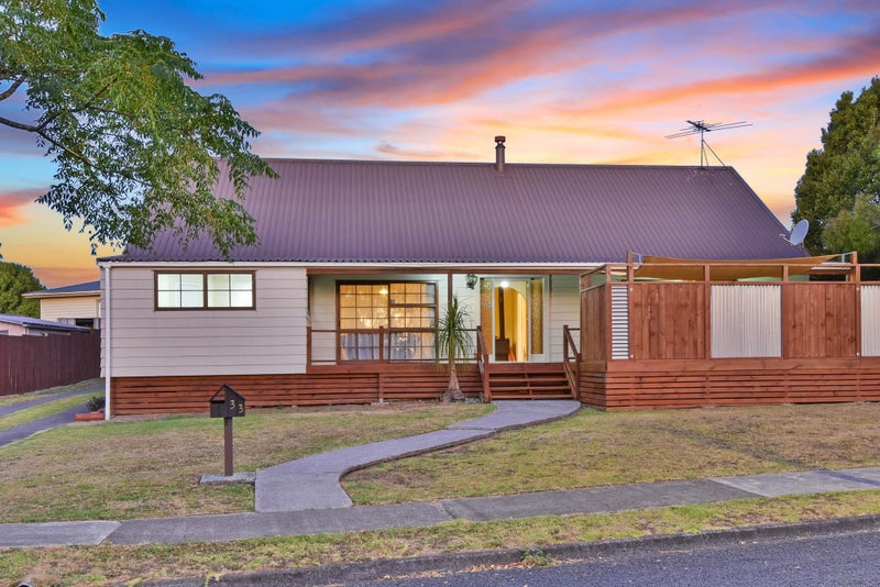 33 Barnhill Crescent, Pahurehure, Papakura - Carousel 1