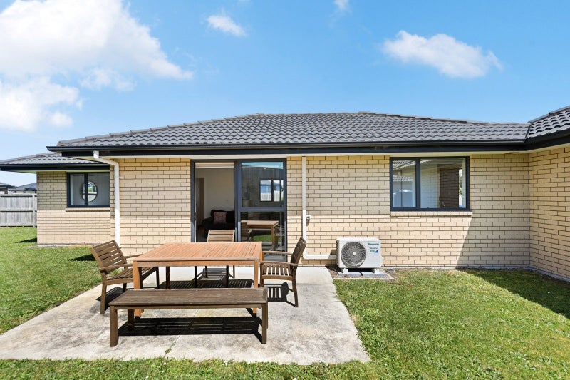 1 Manawaroa Close, Grandview Heights, Hamilton - Carousel 2