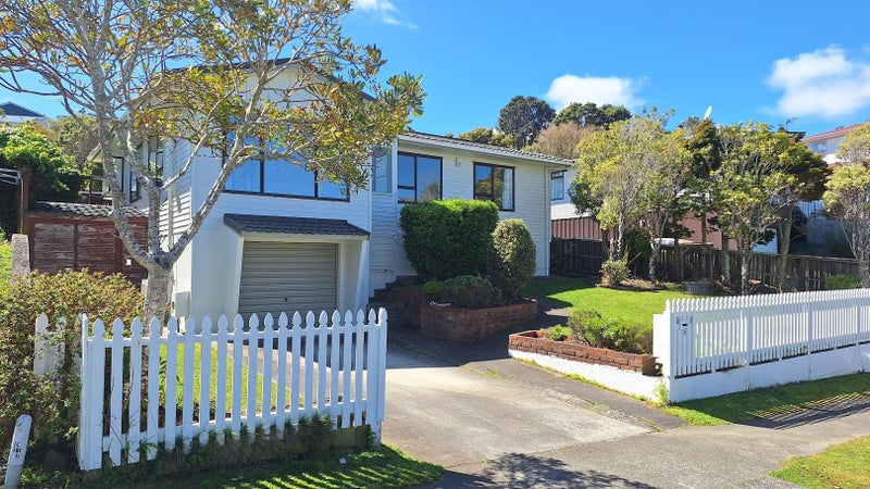 17 Cypress Drive, Maungaraki, Lower Hutt - Carousel 16