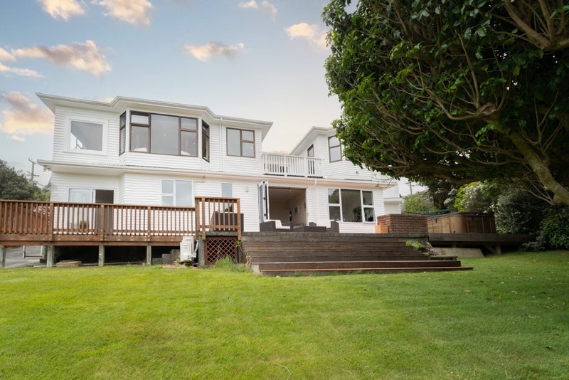 21 Thornley Street, Titahi Bay, Porirua - Carousel 1