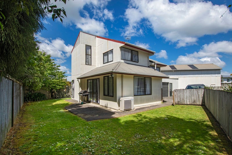 11A Otuhiwai Crescent, Tikipunga, Whangarei - Carousel 1