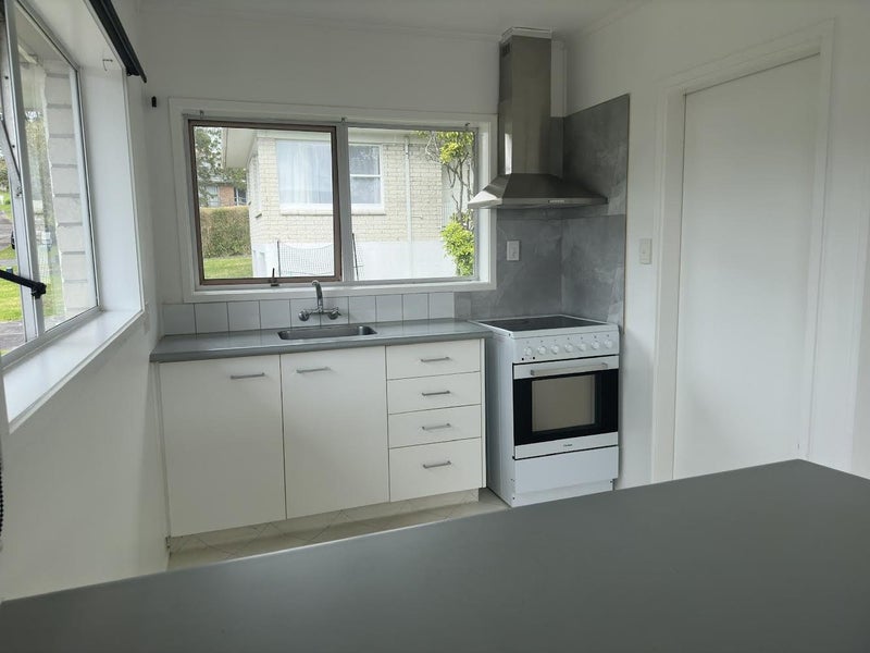 1/14 Kathleen Street, Totara Vale, Auckland - Carousel 2