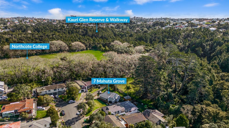 7 Mahuta Grove, Northcote, Auckland - Carousel 2