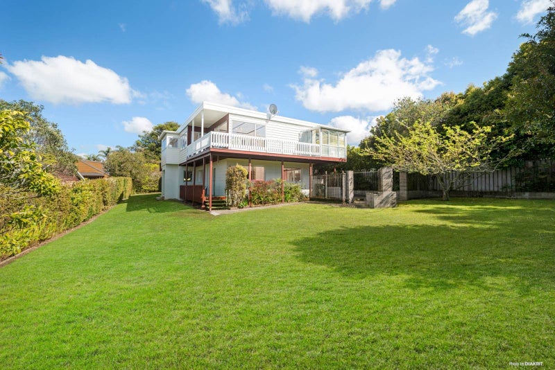471A Glenfield Road, Glenfield, Auckland - Carousel 1