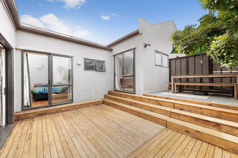 2 Arlose Place, Westgate, Auckland - Carousel 2