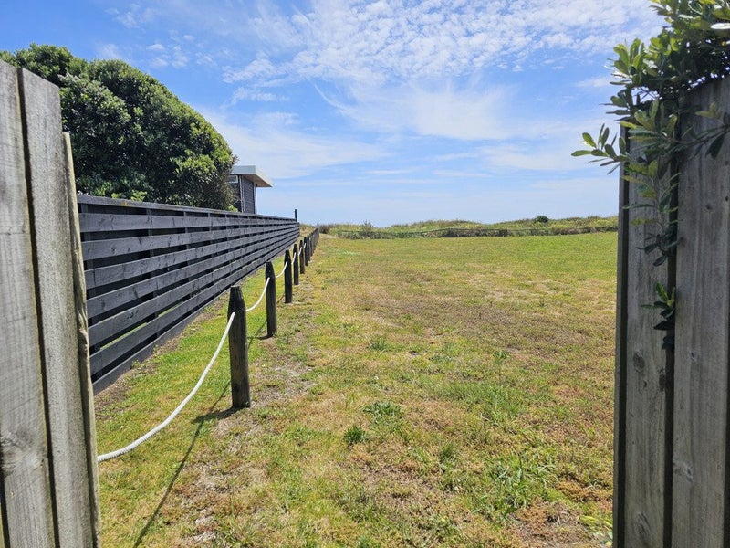 39 Kent Avenue, Waitarere Beach, Levin - Carousel 19