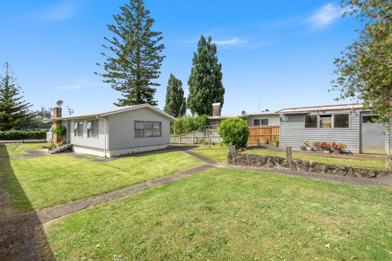 31 Mcburney Place, Mangere East, Auckland - Carousel 4