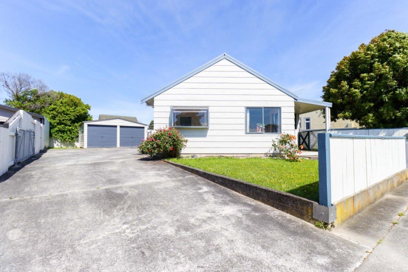 75 Hillcrest Drive, Kelvin Grove, Palmerston North - Carousel 1
