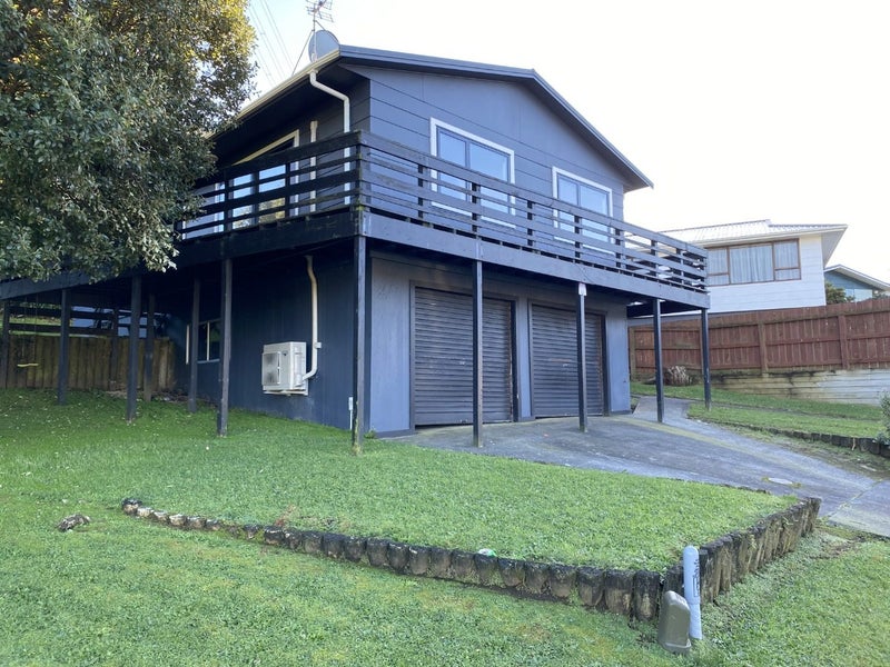 11 Tahurangi Place, Spotswood, New Plymouth - Carousel 1
