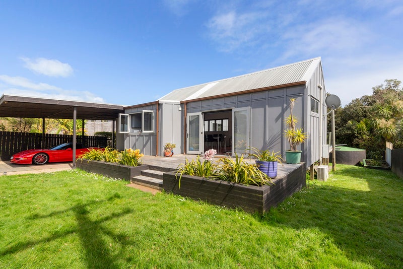 114 Trig Hill Road, Onetangi, Waiheke Island - Carousel 1