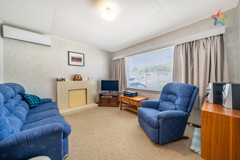 35C Main RD, HOMEDALE, WAINUIOMATA - Carousel 2
