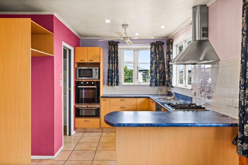 64 Coverdale Street, Onekawa, Napier - Carousel 2