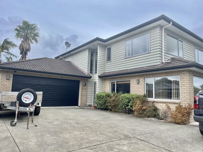 36D Godley Road, Green Bay, Auckland - Carousel 1