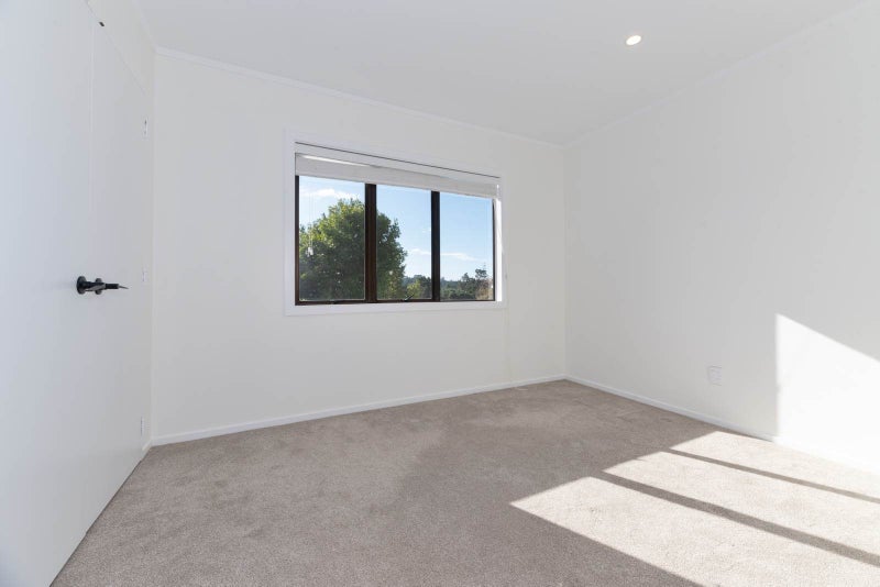 11 Randal Place, Bayview, North Shore City, Auckland - Carousel 17