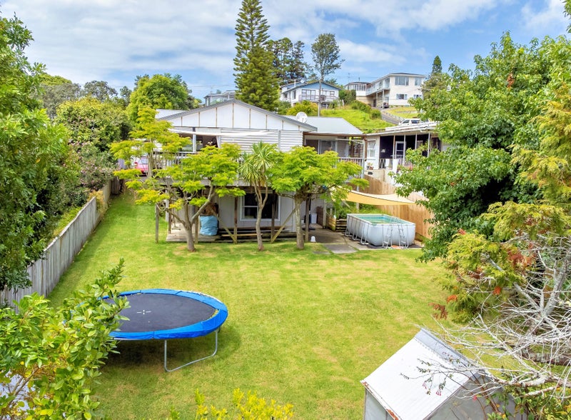 5 Scott Road, Stanmore Bay, Whangaparaoa - Carousel 1