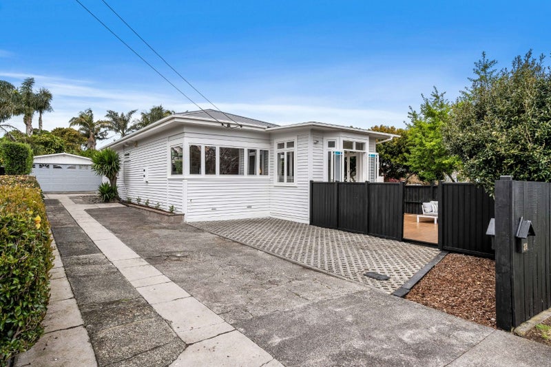 28 Harlston Road, Mount Albert, Auckland - Carousel 1