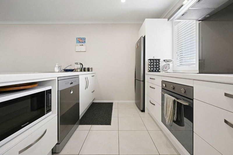 4 Anna Jean Crescent, Flagstaff, Hamilton - Carousel 2