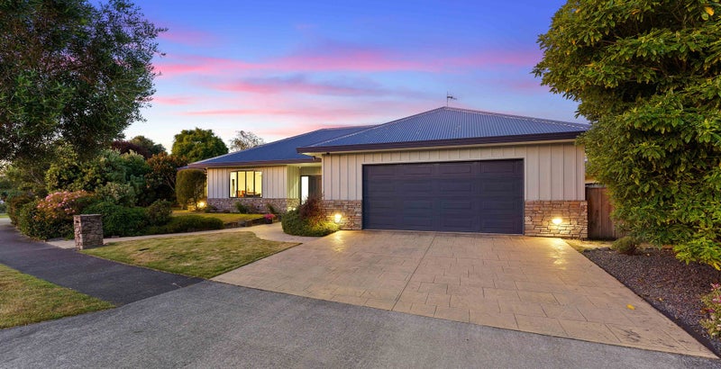 5 Regent Drive, Paraparaumu Beach, Paraparaumu - Carousel 1