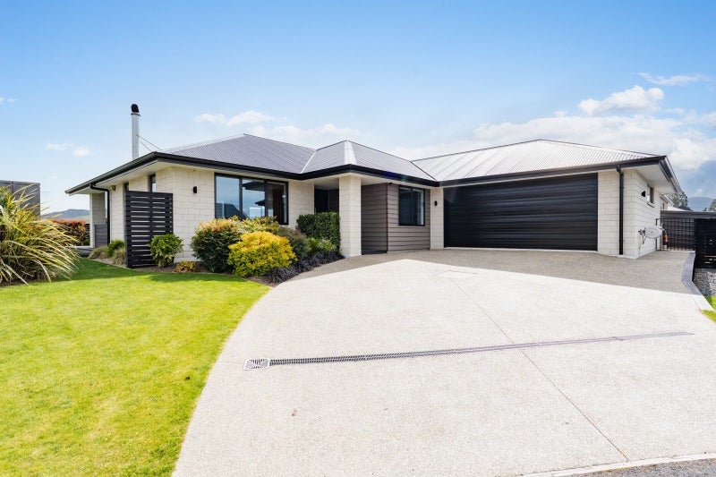 8 Marjorie Lane, Mosgiel, Mosgiel - Carousel 1