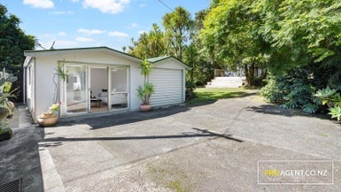 3A Western Road, Laingholm, Auckland - Carousel 1