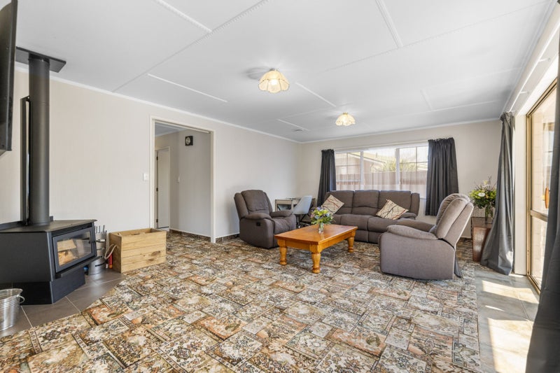 17 Atkinson Street, Normanby, Hawera - Carousel 2